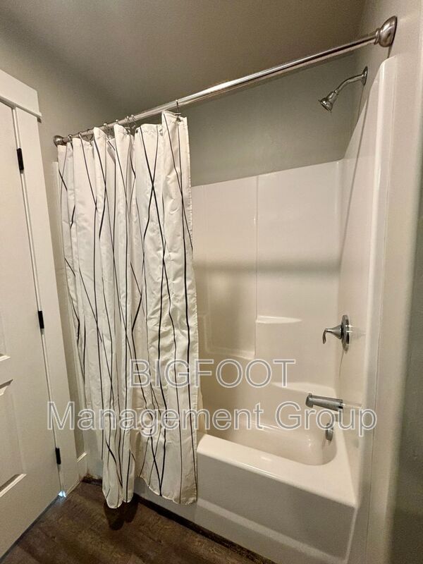 Building Photo - 7995 Avocet Dr