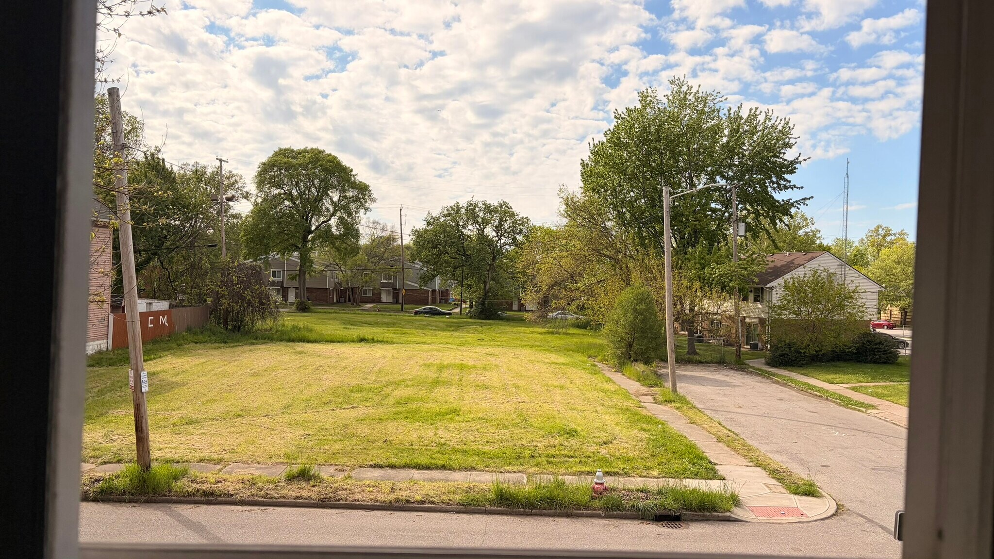 Building Photo - 1601 Holyrood Rd