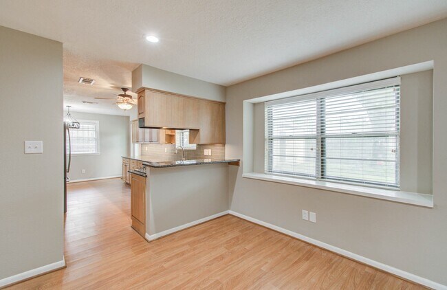 Building Photo - 5710 Verdome Ln