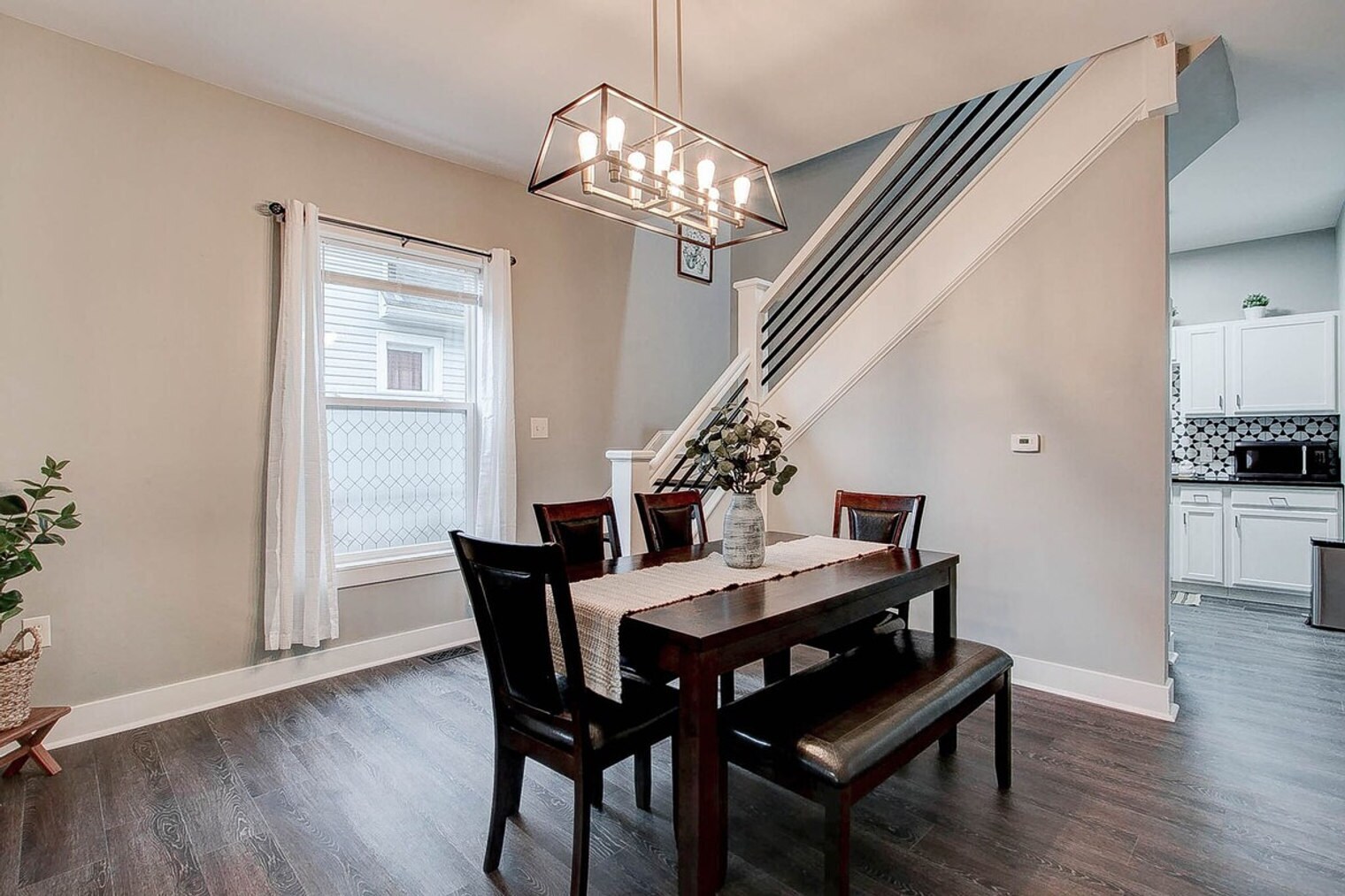 Building Photo - 42 S Holmes Ave