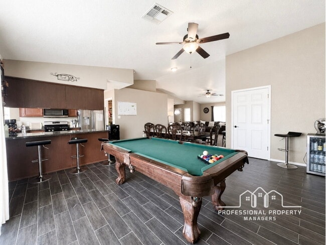 Building Photo - “Spacious 4-Bedroom, 2-Bath Home with Solar Panels in Yuma”