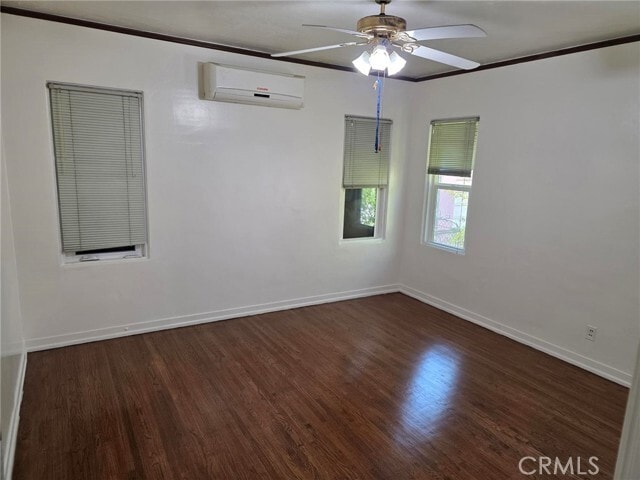 Building Photo - 554 Hawthorne St