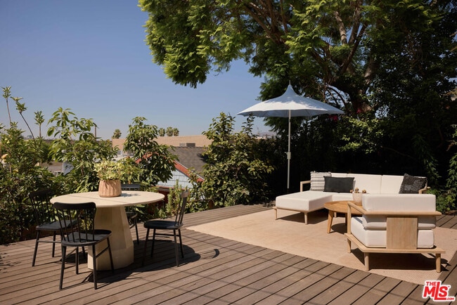 Building Photo - 2606 W Ave 30