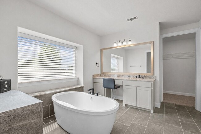 Building Photo - 4428 Mill Pond Dr