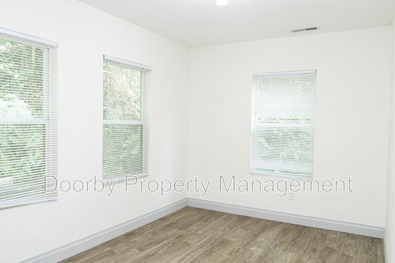 Building Photo - 3780 Granada Dr