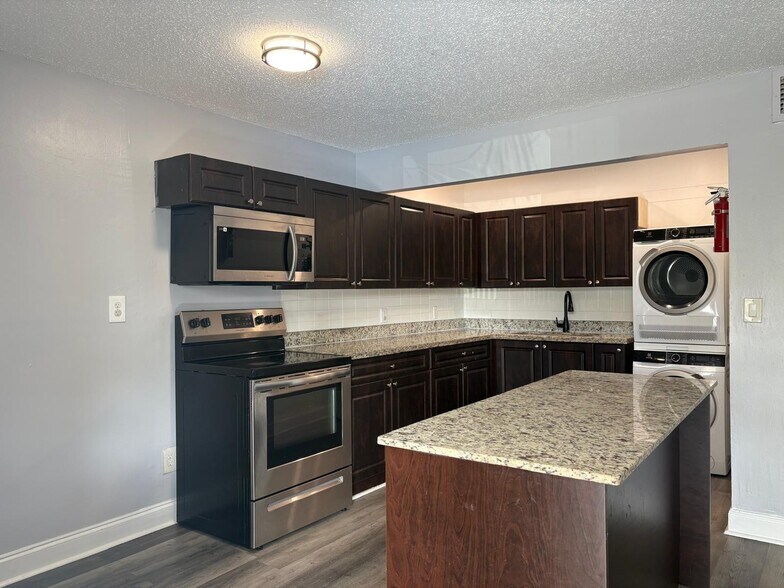 Primary Photo - 5801 NW 17th Pl