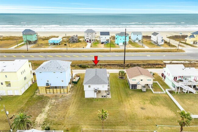 Building Photo - 23012 Verano Dr
