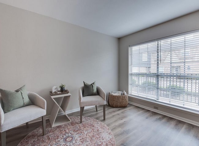 Building Photo - 14333 Memorial Dr