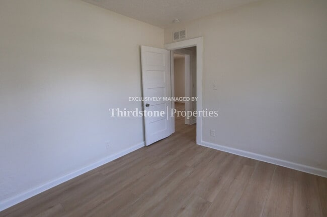 Building Photo - 1502 Fairfax St