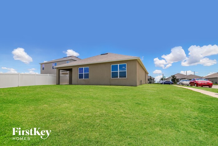 Building Photo - 211 Bella Dr