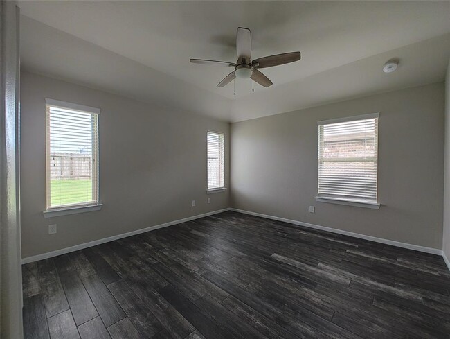 Building Photo - 3019 Erickson Manor Ct