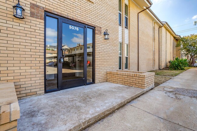 Building Photo - 5076 Matilda St