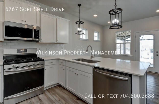 Building Photo - 5767 Soft Shell Dr