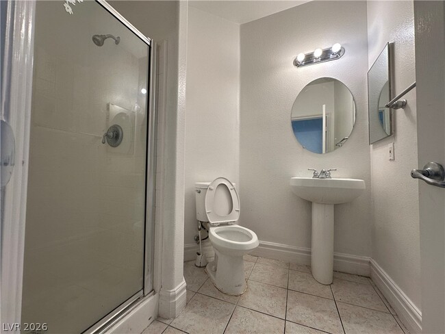 Building Photo - 9763 Waukegan Ave