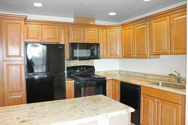 Building Photo - 55 Marinero Cir