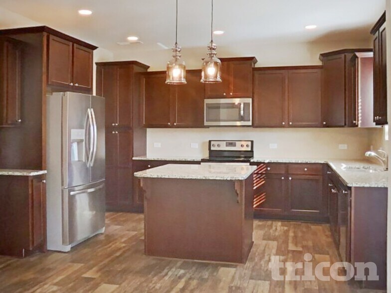 Building Photo - 116 Abel Peterson Dr