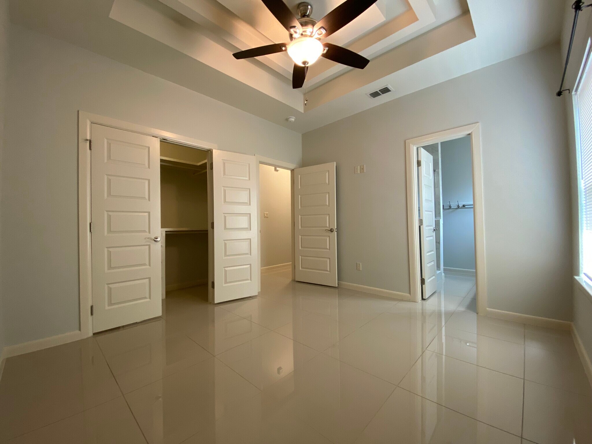 Building Photo - 904 E Myrtle Beach Ave