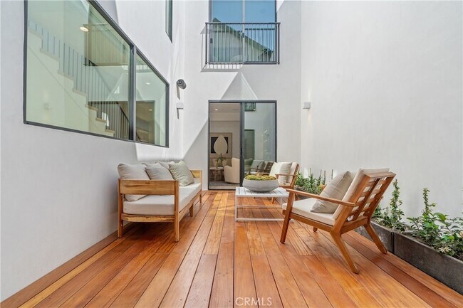 Building Photo - 11825 Tennessee Ave