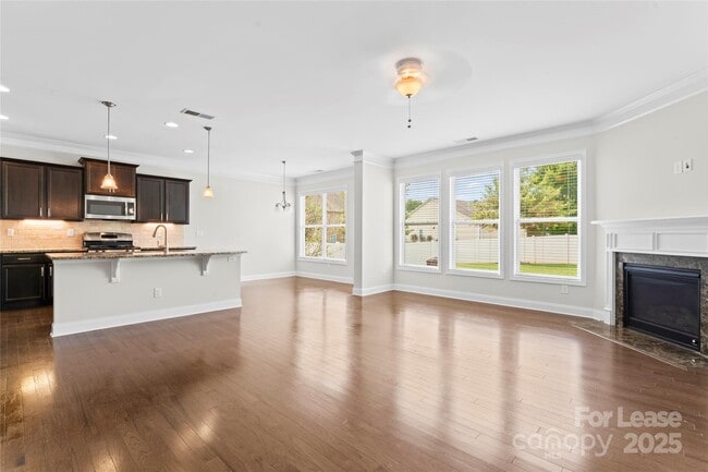 Building Photo - 1037 Jack Pine Rd