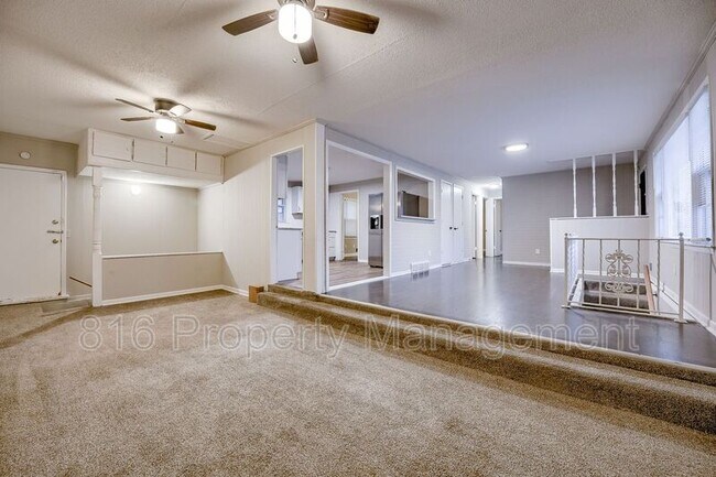 Building Photo - 3828 E 72nd Terrace