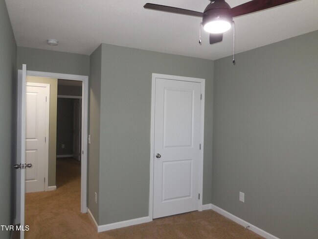 Building Photo - 70 Moon Rock Ct