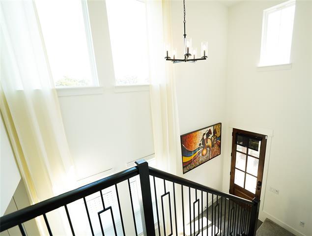 Building Photo - 7557 Donnelly Ave