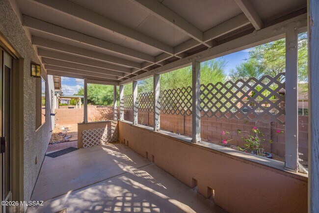 Building Photo - 2385 W Monet Way