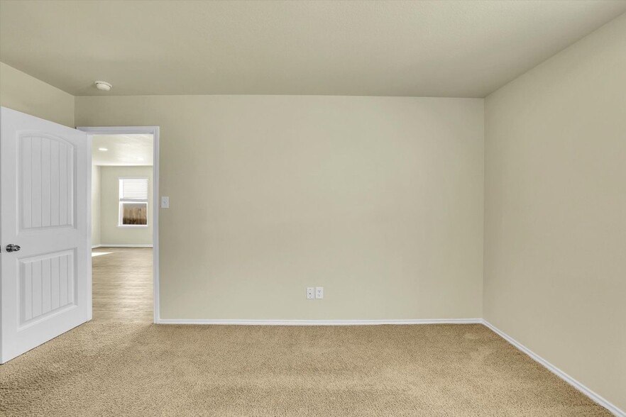 Building Photo - 7639 Hercules Point