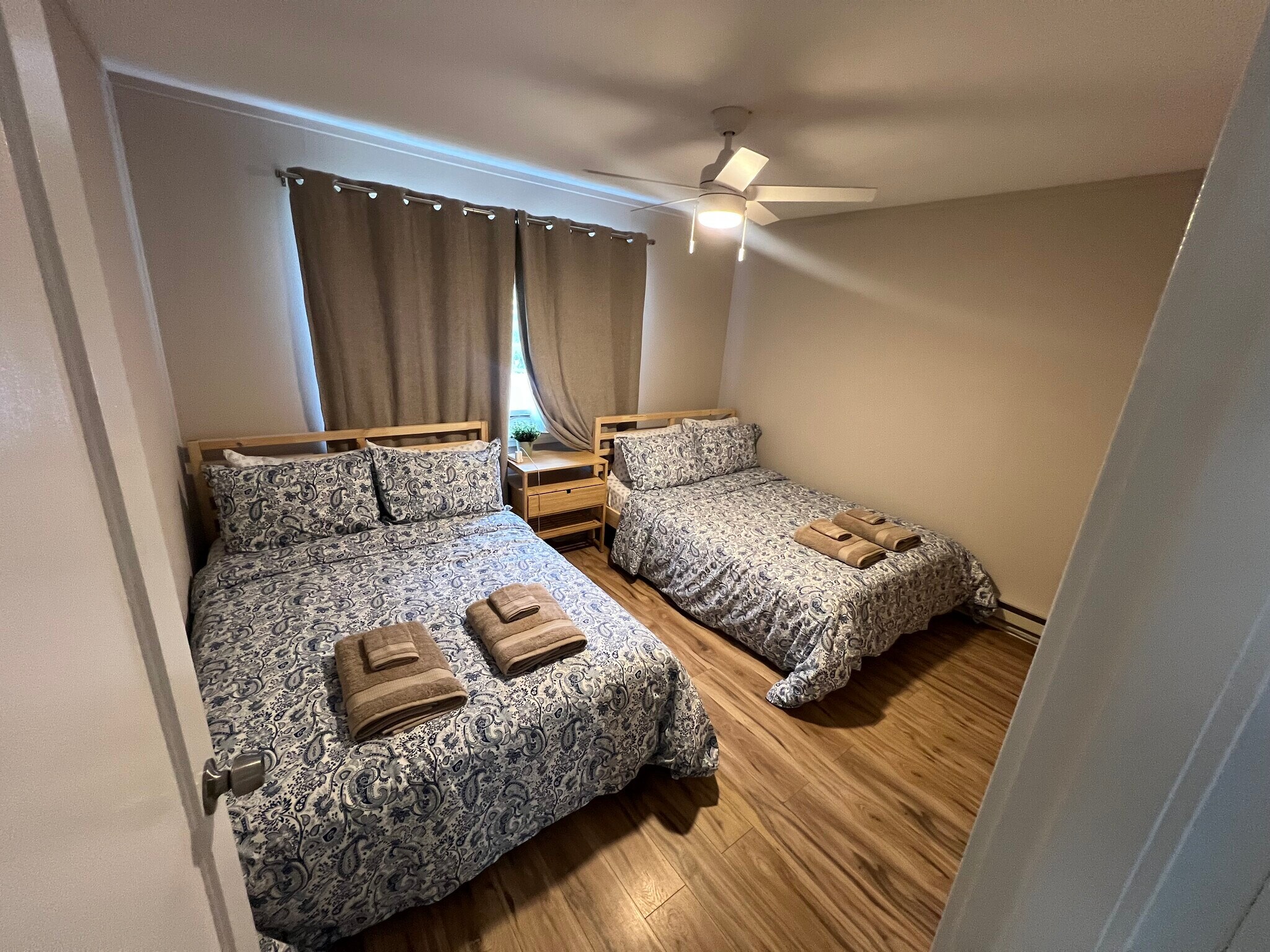 Building Photo - 5212 NE 62nd Ave