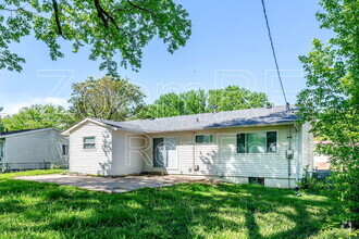 Building Photo - 2250 Spoonwood Dr
