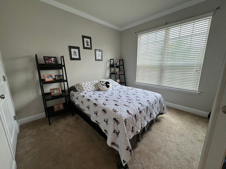 Building Photo - 6605 Alabaster Dr