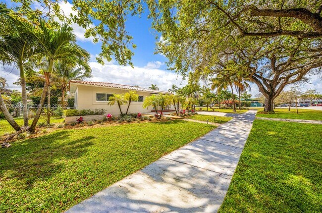 Building Photo - 172 Bentley Dr