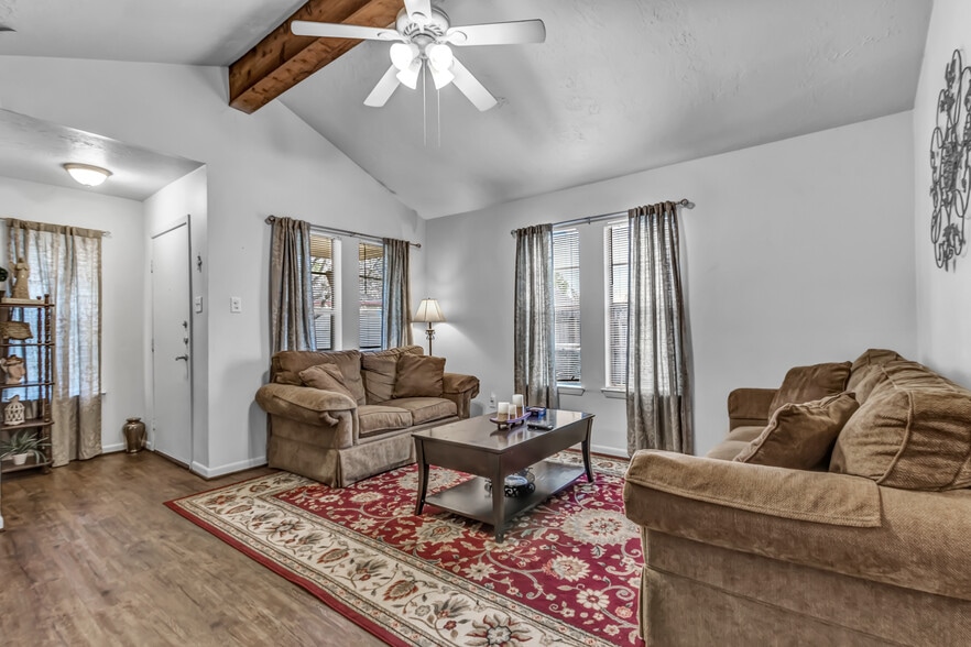 Building Photo - 3405 Timberline Ct