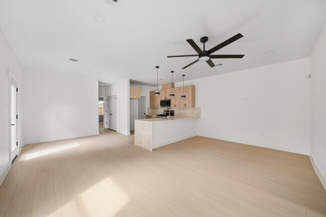 Building Photo - 4314 Stassen St