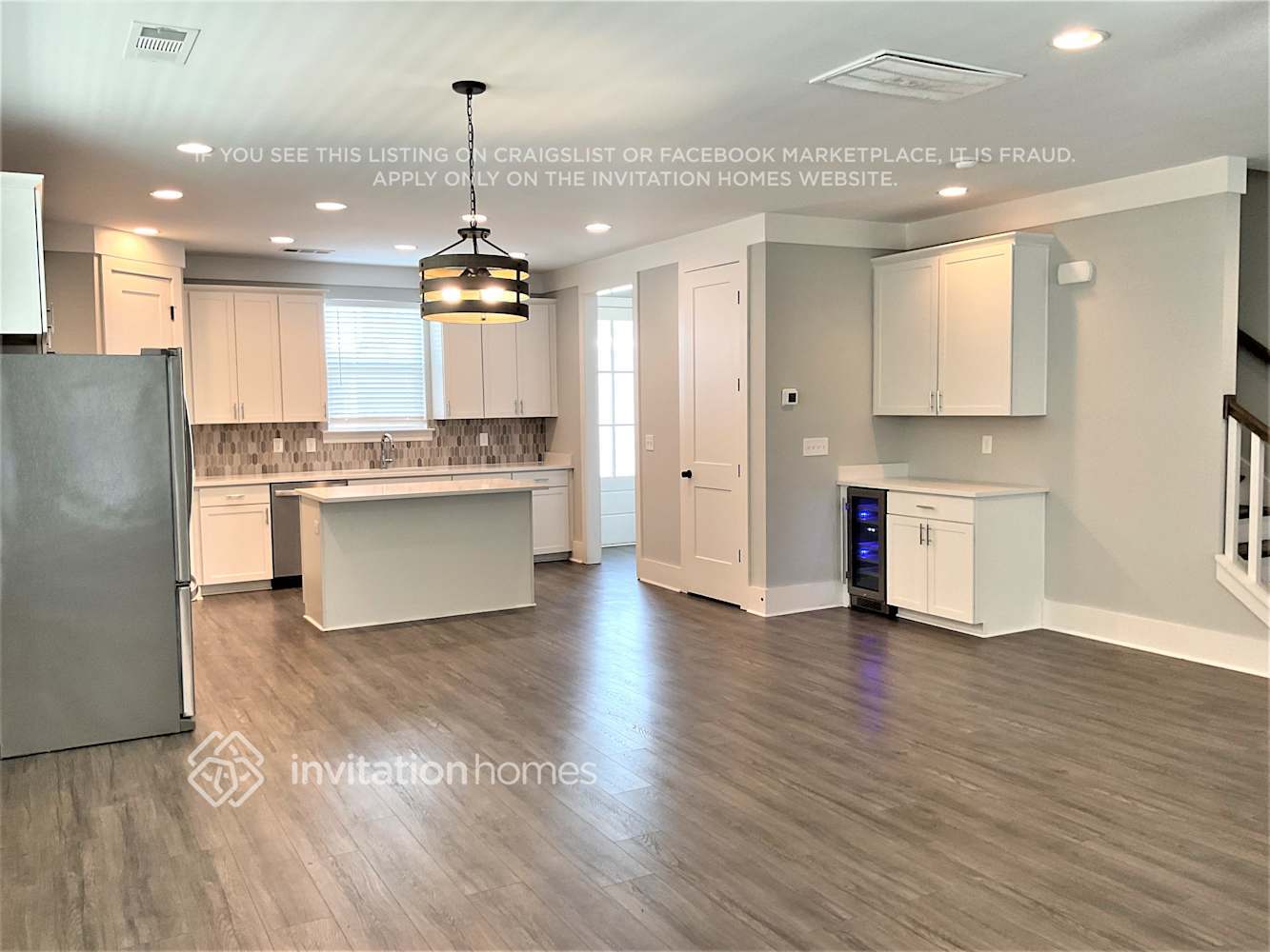Building Photo - 261 Founders Ln