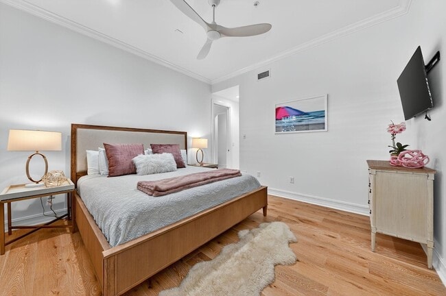 Building Photo - 121 Lily Ln