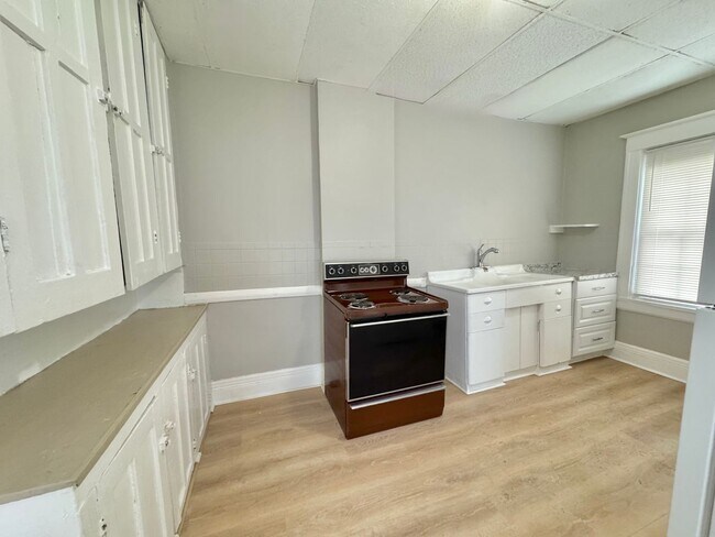 Building Photo - 278-280 Cedarwood Terrace