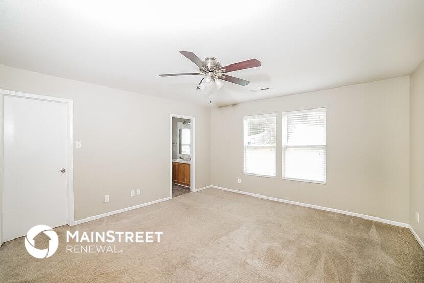 Building Photo - 5458 Fairway Forest Dr