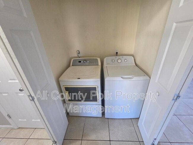 Building Photo - 259 Leelon Rd