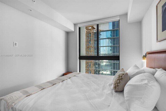 Building Photo - 601 N Miami Ave