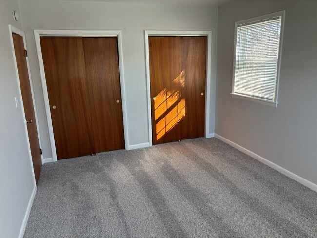 Bedroom - Bridgeton Arms Apartments