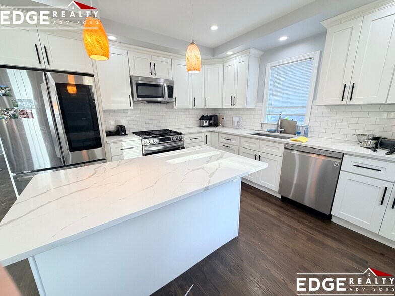 Building Photo - 36 Tremont St