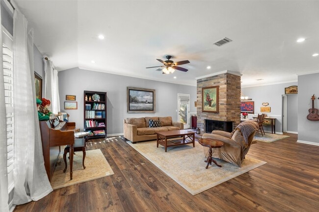 Building Photo - 9418 Wandsworth Dr