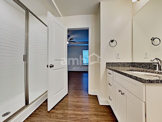 Building Photo - 581 Westridge Cir