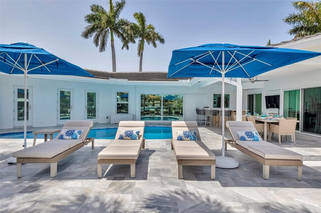 Building Photo - 3108 NE 42nd Ct