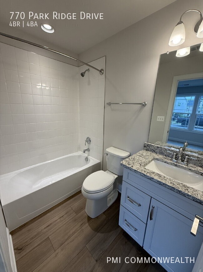 Building Photo - 770 Park Ridge Dr