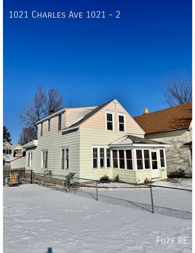 Building Photo - 1021 Charles Ave