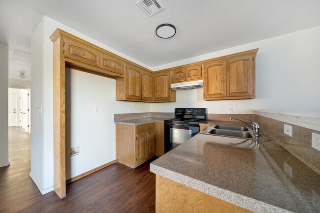 Building Photo - 11215 N 112th East Ave