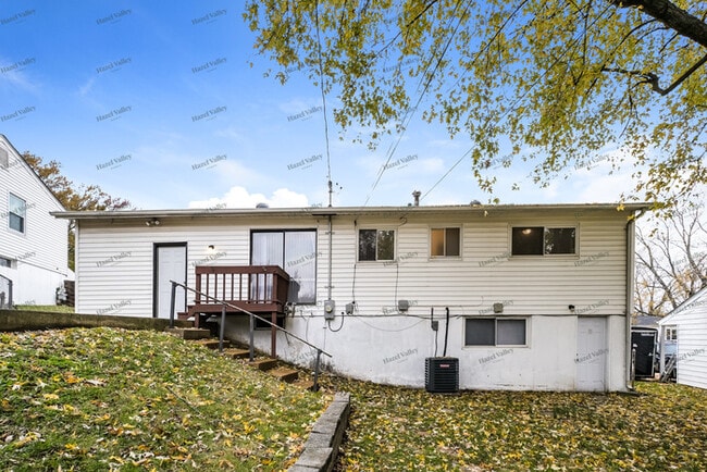 Building Photo - 5130 Auriesville Ln