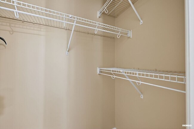 Building Photo - Charming 2BR Townhome in Raleigh Golf Community